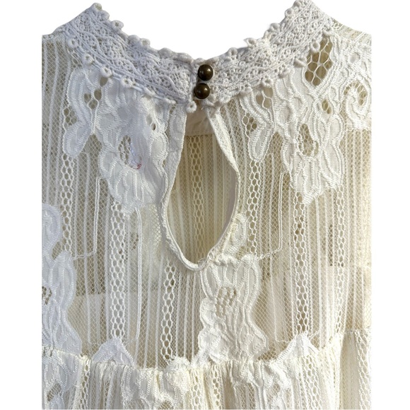 Xhilaration Cold Shoulder Top Victorian Style Lace & Embroidered Plus Size XXL - Picture 8 of 16